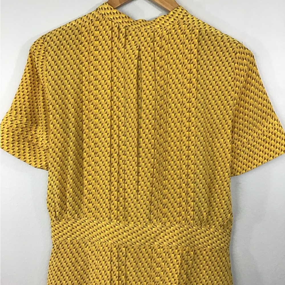 Pleated Short Sleeve Dress Marigold Size 6 NWT MSRP $2500 Belstaff 100% Silk - Picture 11 of 14